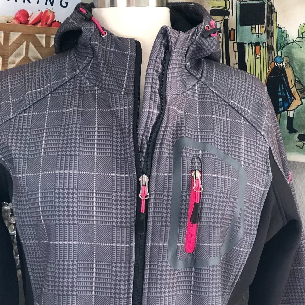 VERTICAL 9 Athletic Soft Shell Jacket - image 4